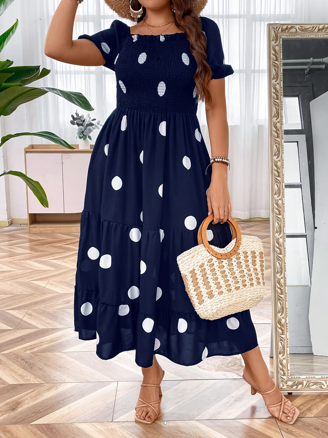 ELEANOR – Plus Square Neck Dress