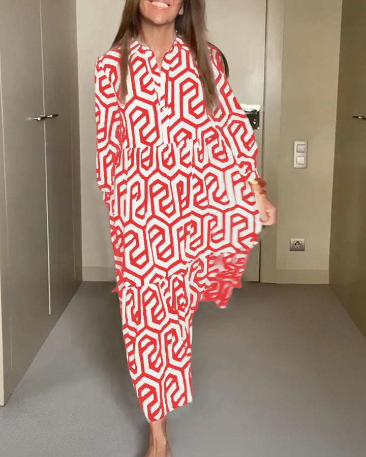 Chic dress with nine dots and a geometric print