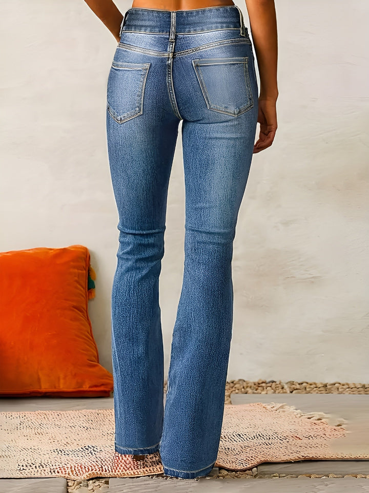 Alana - Comfortable Flared Jeans