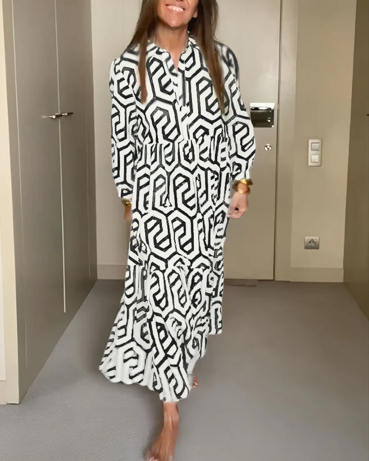 Chic dress with nine dots and a geometric print