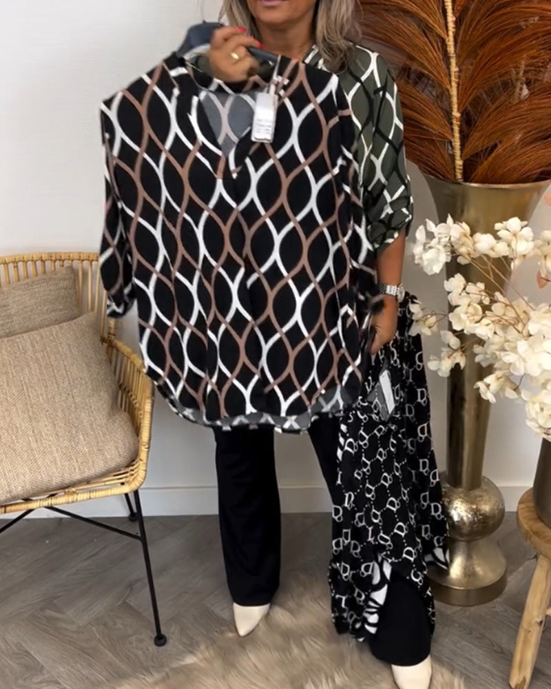 Casual long-sleeve blouse with a trendy print