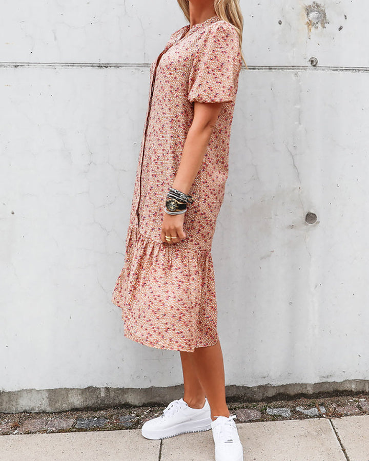 Short-sleeved sheath dress with print