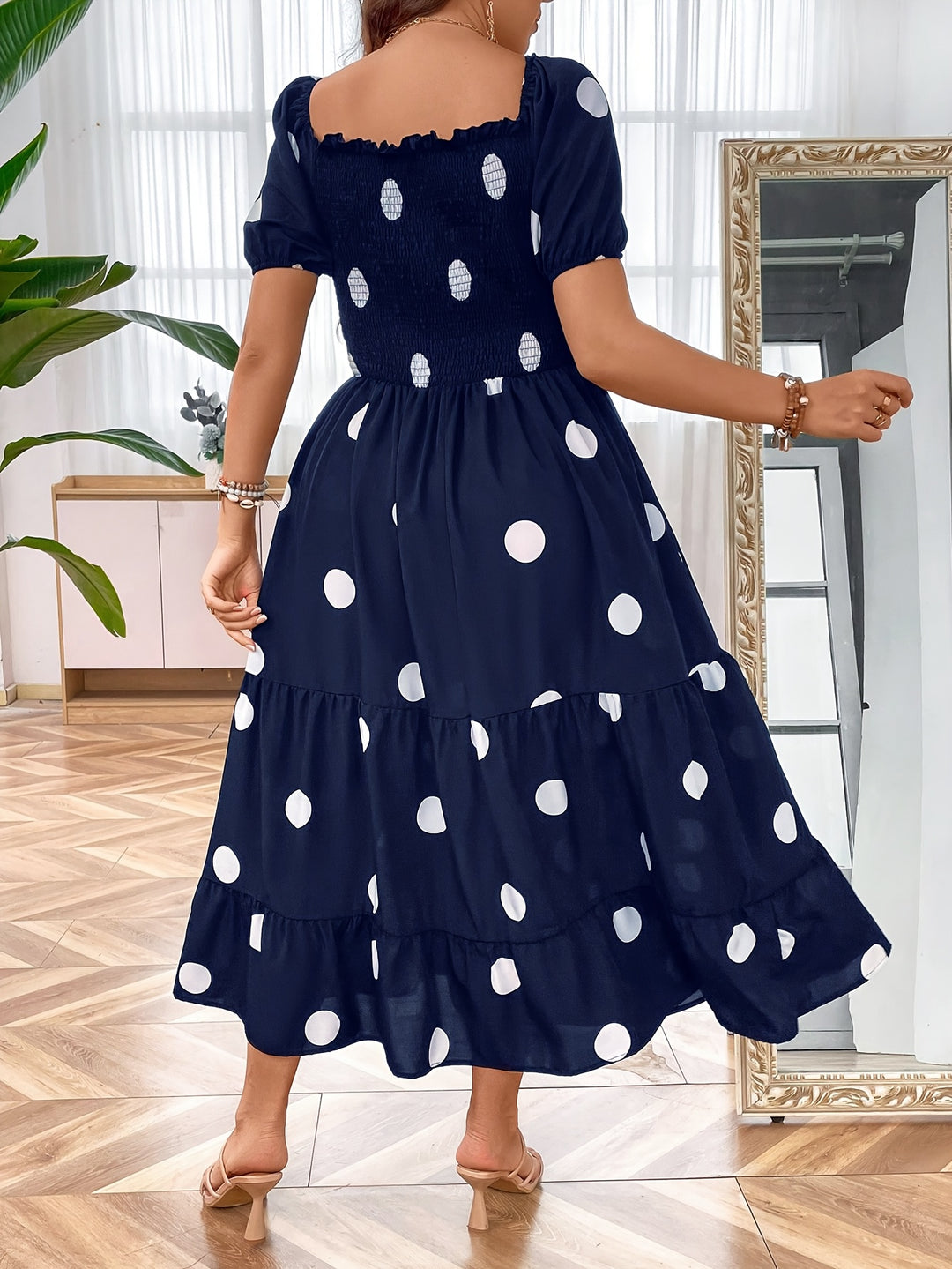 ELEANOR – Plus Square Neck Dress