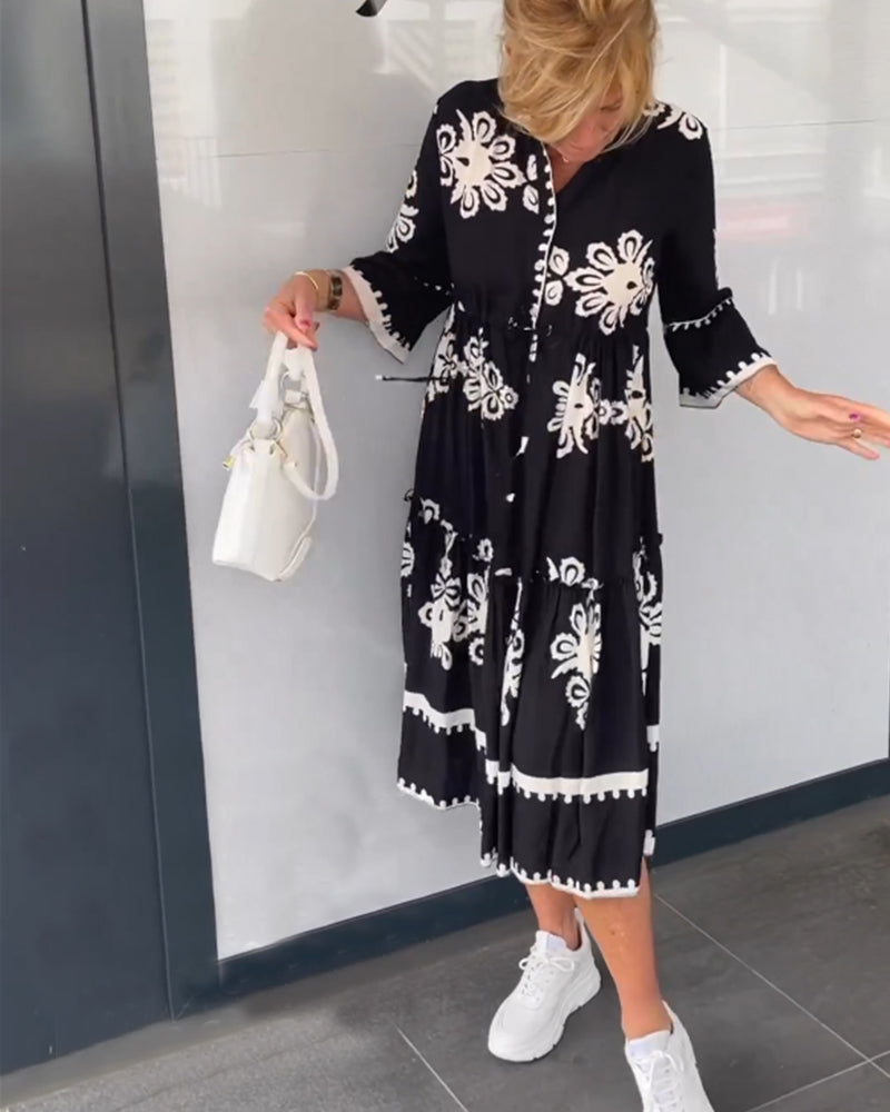 Elegant floral dress with 3/4 sleeves