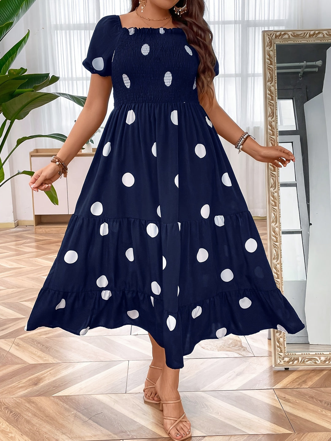 ELEANOR – Plus Square Neck Dress