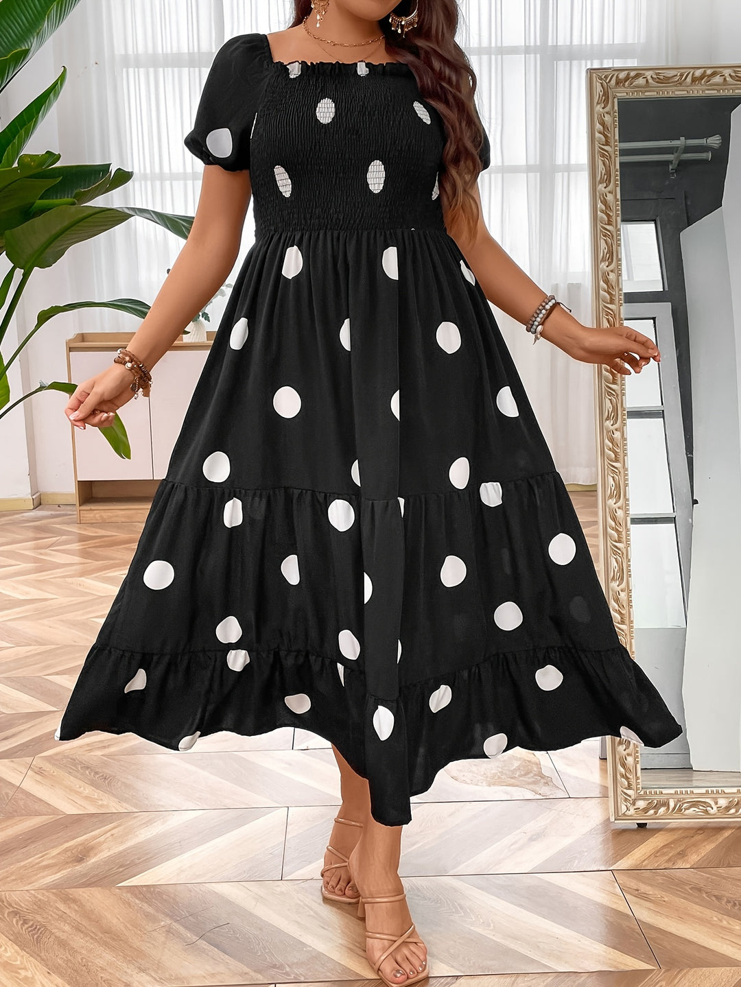 ELEANOR – Plus Square Neck Dress
