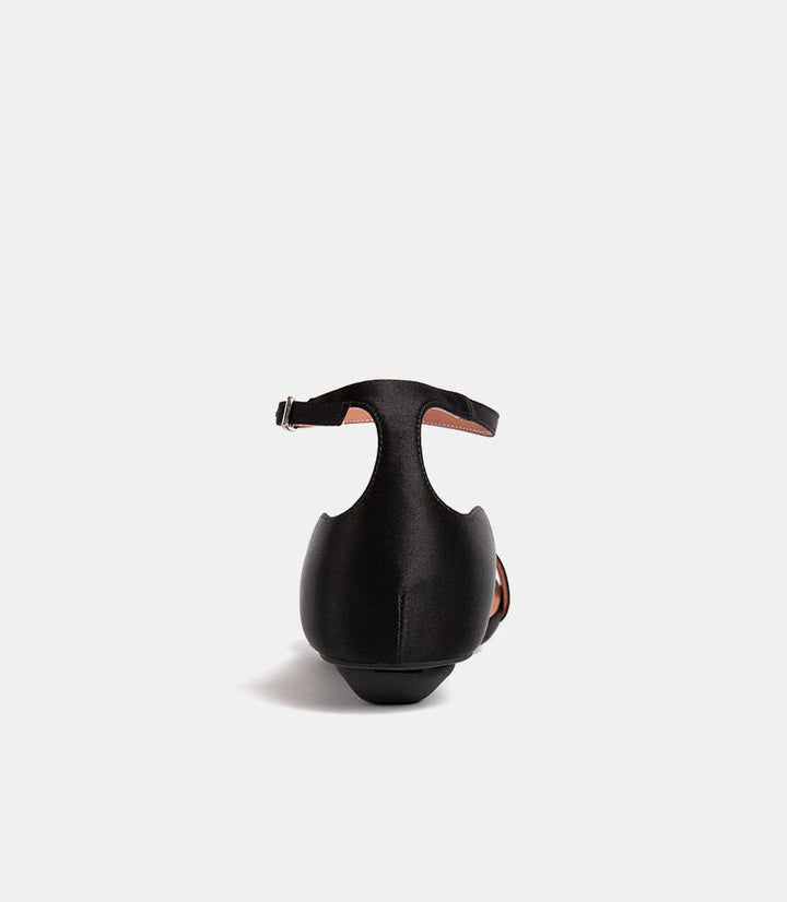 Editor Sandals in Black
